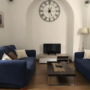 Appartamento Elle's House, Savona